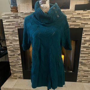 Blue short sleeve turtleneck sweater size XL